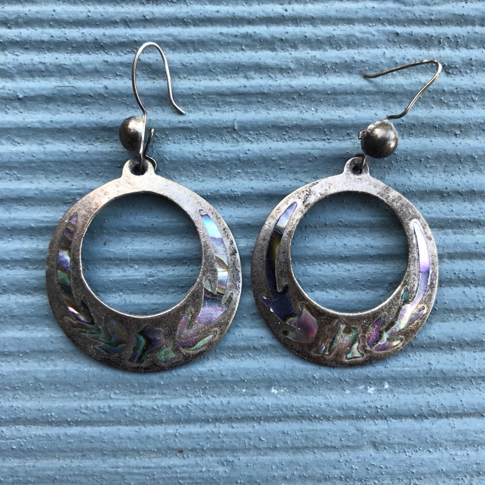 Sterling silver earrings with abalone inlay 🐚